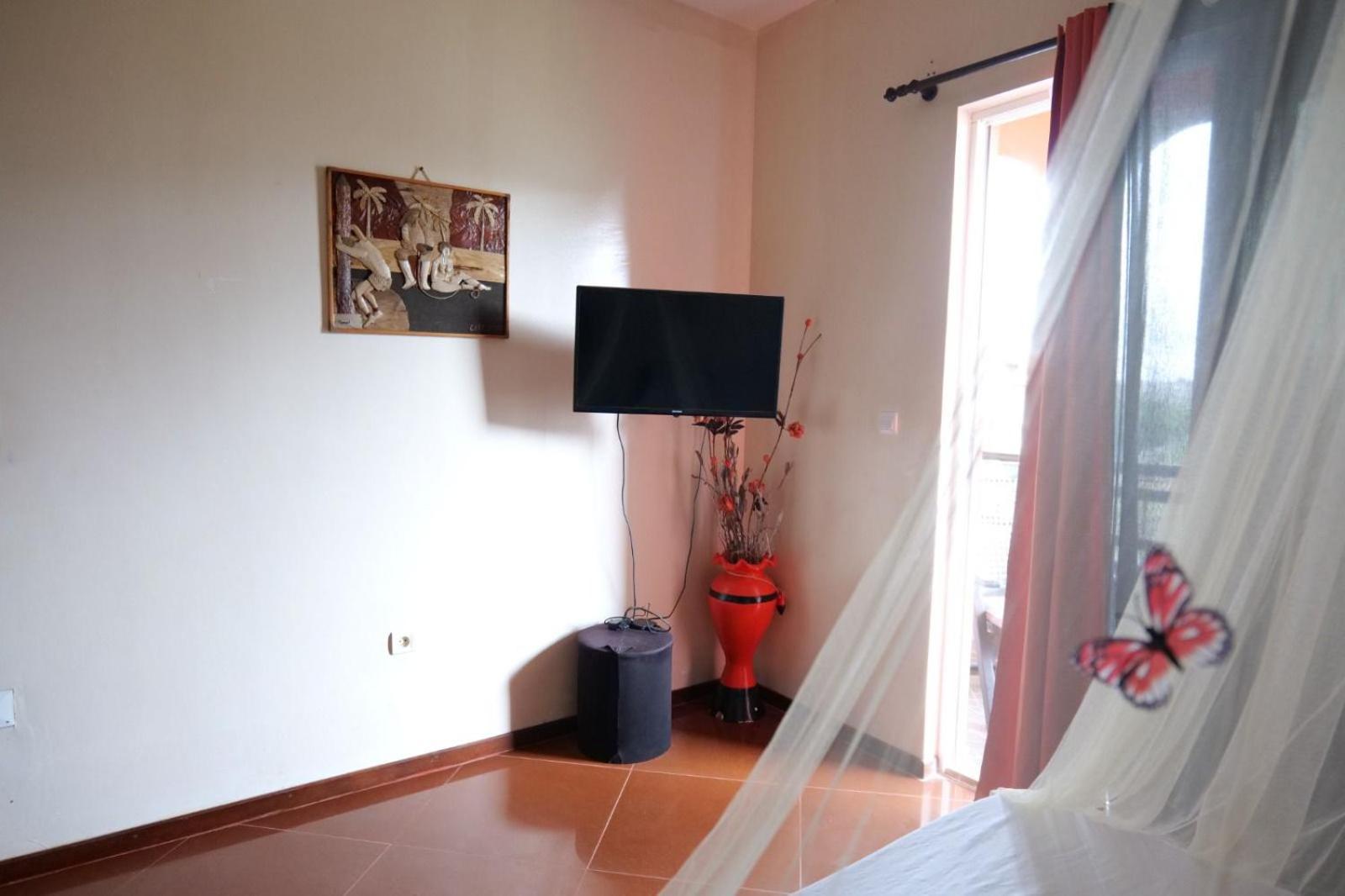 Tarrafal House Kültér fotó